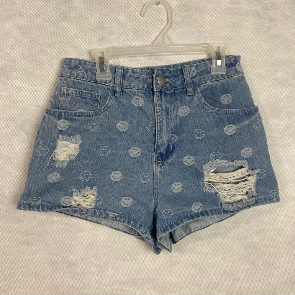 Le Lis Collection Smiley Face Shorts Distressed Women’s Size Small Summer